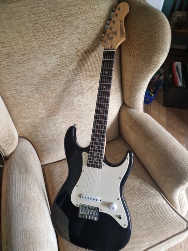 Elevation black stratocaster - elevation,