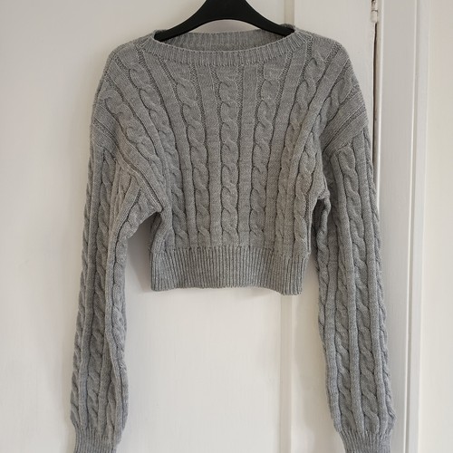 Lovely grey chunky cable knit - grey,