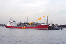 SHIP SLIDE  - DAKOTA  Tanker  Docked River Thames  Oct 1989