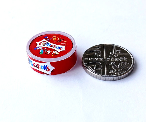 Dolls house miniature - miniature, 1:12