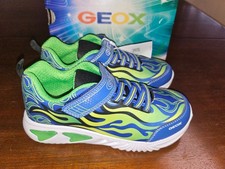 Geox Lights Up Royal Blue