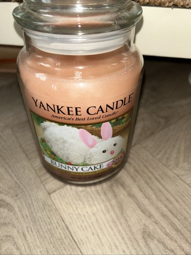 Rare yankee candle - yankee, bunny