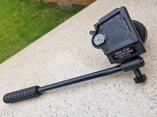 Manfrotto model 200 - 200, tripod