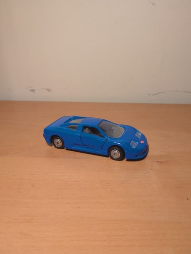 Maisto bugatti eb110 scale - maisto,