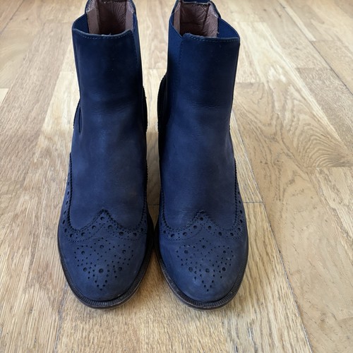 Russell and bromley cavendish - and,