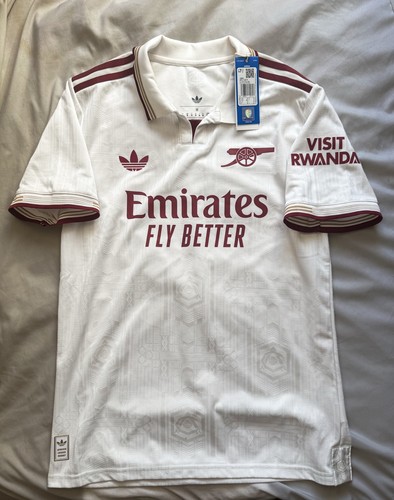 Player issue authentic medium - player,