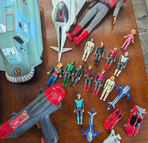 Captain scarlet mixed lot - captain,
