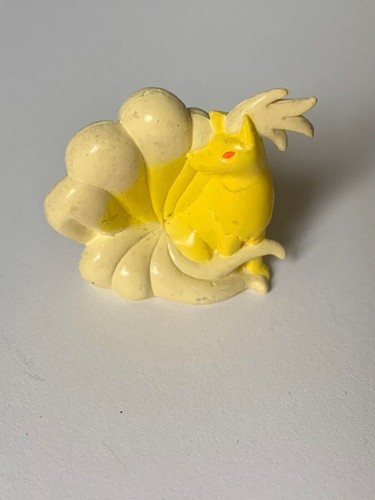 Pokemon mini figure - pokemon,
