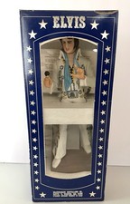 1977 McCormick Elvis Presley Whiskey Decanter Music Box With Original Box VTG