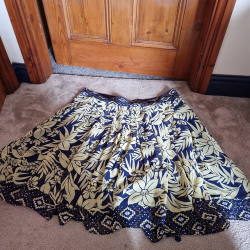 Wallis skirt navy cream - skirt, uk