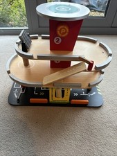 boppi Wooden Toy Garage