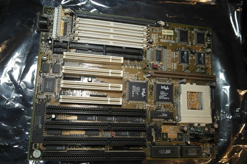 Socket motherboard pci - at,