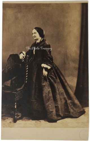 Cdv smiling lady - smiling, named