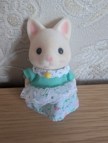 Sylvanian families calico - families,