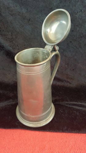 Lidded jug character - lidded,
