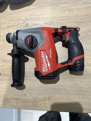 Milwaukee m12 fuel sds fhac16 - milwaukee,