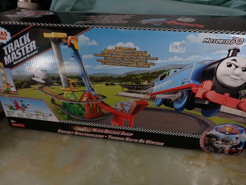 Thomas and friends trackmaster - thomas,