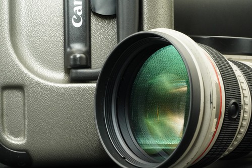 Canon 300mm l is usm - canon,