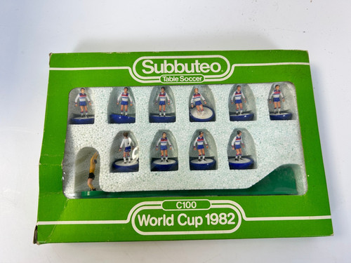 Subbuteo team c100 - subbuteo,