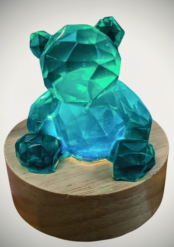 Green geometric resin - bear, on