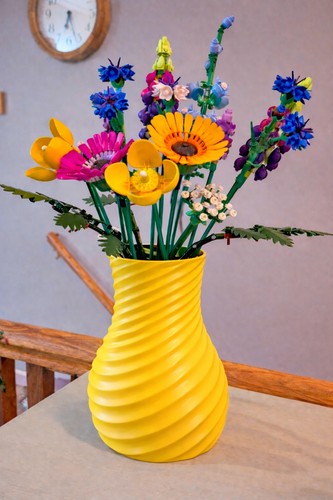 Spiral vase for displaying - vase,