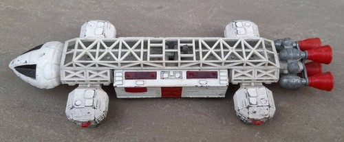 Space 1999 eagle transporter - space,