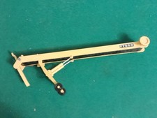 BRITAINS.1:32.FARM.FYSON  BALE  ELEVATOR.  TRACTOR TOWED MISSNG A PART