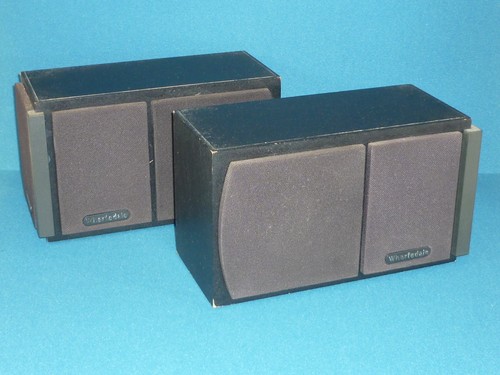 Pair wharfedale satellite - of,