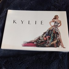 Kylie minogue 2007 Book V&A