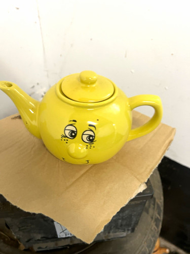 Glossy yellow ceramic face - glossy,