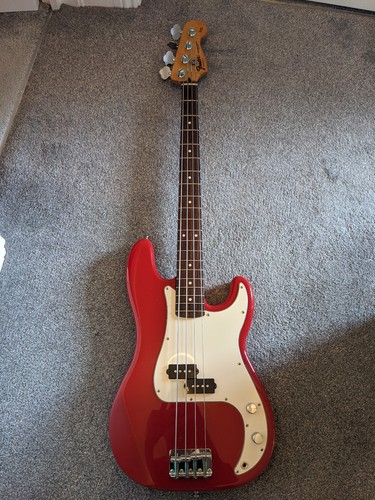 Fender precision bass guitar - fender,