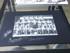 LIVERPOOL  SIGNED TEAM