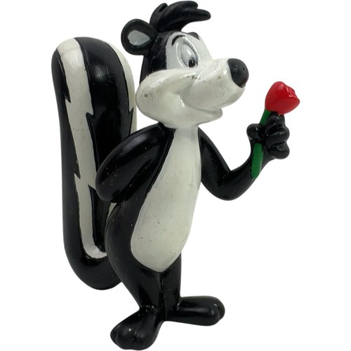 Pepe pew pvc holding rose - pepe,