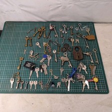 Joblot Bundle Old Keys Various