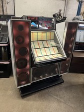 NSN 240-I VINYL JUKEBOX Fully serviced plays 45's Great sound and light show