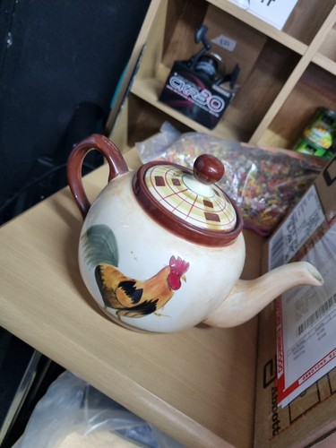 London pottery teapot - london,