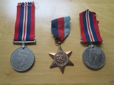 WORLD WAR 2 THE 1939 - 1945 STAR WITH RIBBON  & 2 X WW2 WAR MEDALS  WITH RIBBONS