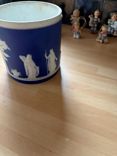 Wedgewood vintage white leaf - wedgewood,