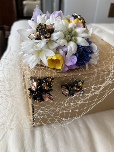Unique handmade flower - unique, bee