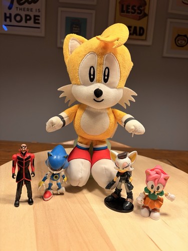 Sonic the headgehog - headgehog, figures