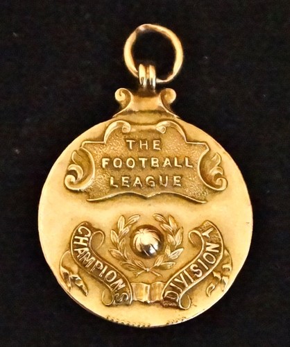 9ct gold football medal - 9ct,