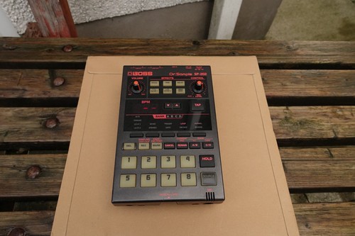 Boss 202 sample sampler - sample,