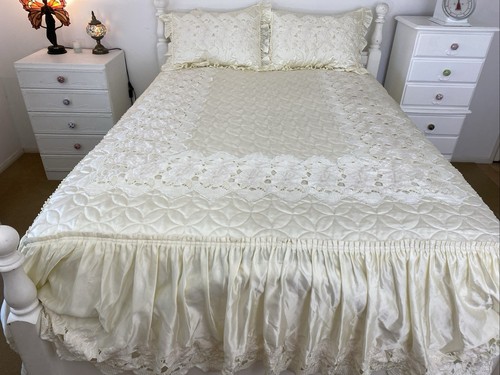 Vintage cream satin - cream,