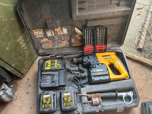 Dewalt dw004 cordless - 24v, sds