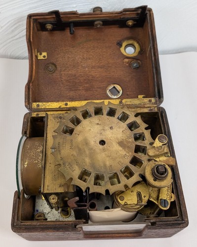 Antique pigeon racing - antique,
