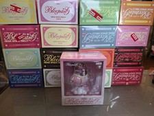 popmart Molly blooming Sakura Japan exclusive