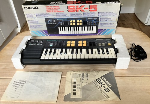 Casio sampling keyboard - sk-5,