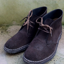 CLARKS Brown Suede Desert