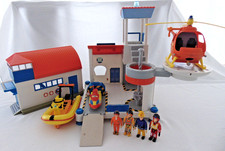 FIREMAN SAM OCEAN RESCUE PLAYSET WITH NEPTUNE, BOATHOUSE, HELICOPTER & 4 FIGURES