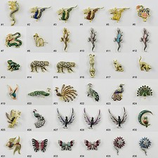 Brooch pin vintage style